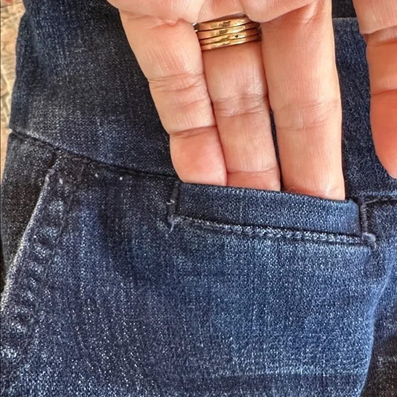 Westbound Petites Dark Navy Blue Denim Pull On Cuffed Shorts - Picture 7 of 7